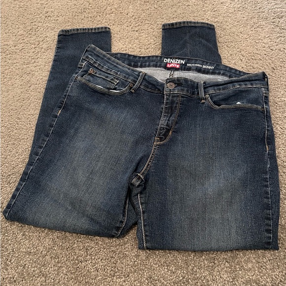 Denizen from Levi's Women's Modern Skinny Jeans - Dark Blue - Picture 2 of 7